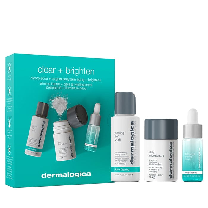 Clear + Brighten Kit mit vier Hautpflegeprodukten vor der Verpackung.