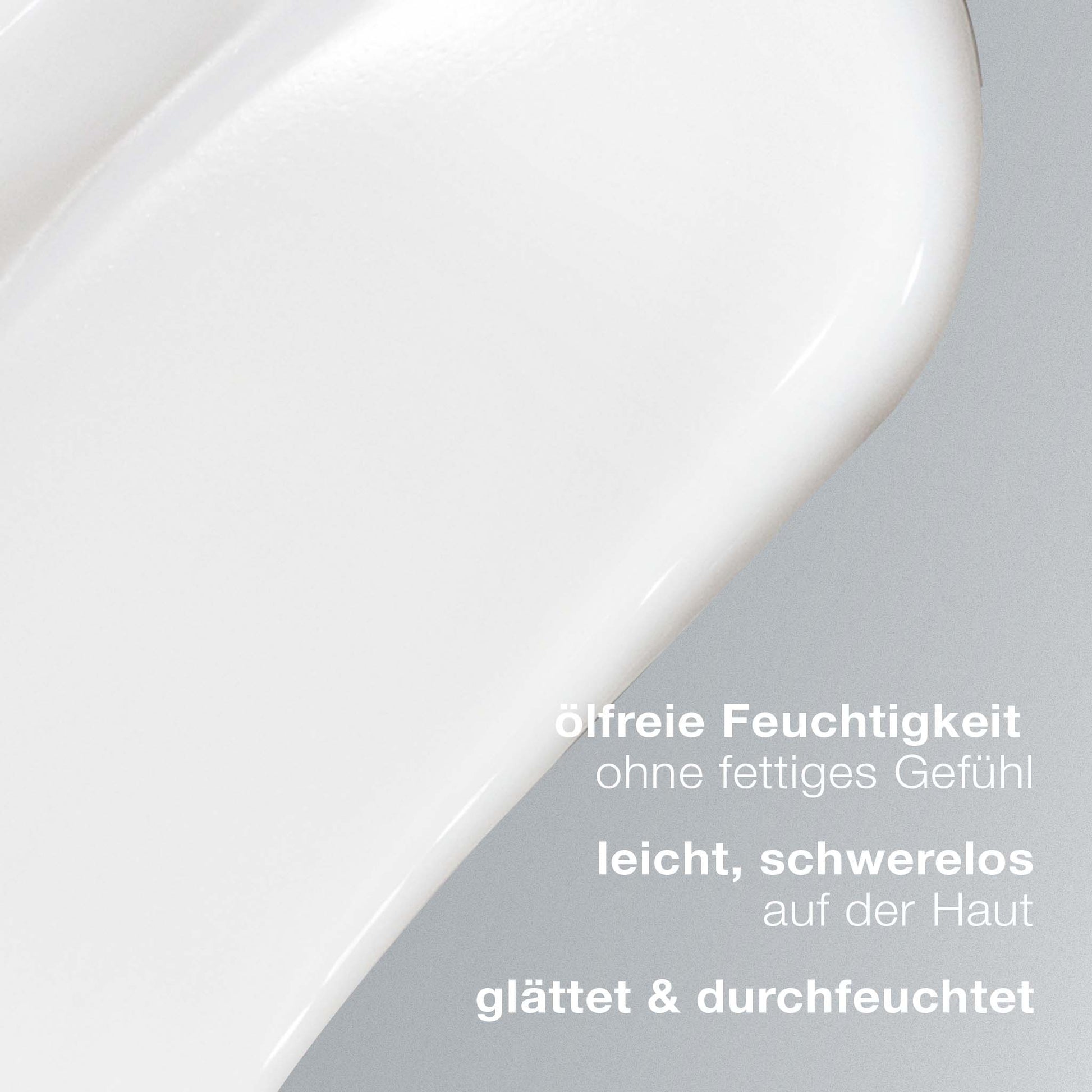 Nahaufnahme einer glatten, weißen, gebogenen Oberfläche mit deutschem Text, der die Vorteile von Active Moist hervorhebt: Feuchtigkeitspflege Mischhaut, leichte Lotion für ein leichtes Hautgefühl und glättende, hydratisierende Wirkung.