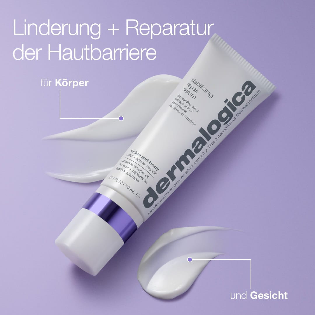 Stabilizing Repair Serum-Tube auf violetter Fläche mit weißen Cremespuren; der deutsche Text hebt die Stärkung der Hautbarriere für Körper und Gesicht hervor.