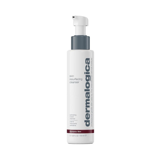 Eine weiße Pumpflasche (150 ml) mit dem „Dermalogica Skin Resurfacing Cleanser“, einem Reinigungsmittel auf Milchsäurebasis mit grauen und burgunderroten Akzenten, ideal für die feuchtigkeitsspendende Gesichtspflege und ein sanftes Anti-Aging-Peeling.
